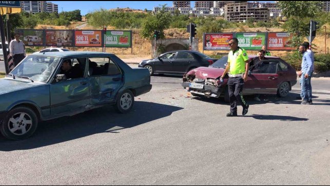 Elazığ'da trafik kazası: 1 yaralı