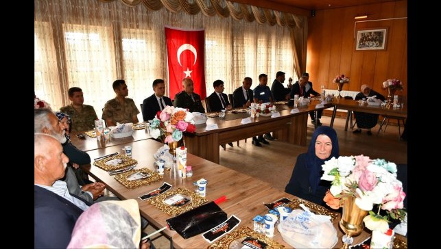 Kaymakam Gülnar, gazileri unutmadı