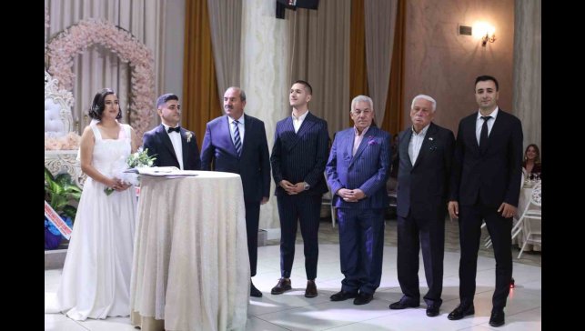 Alkır ailesinin mutlu günü