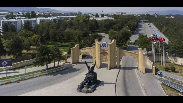 Atatürk Üniversitesi'nden 22 bilim insanı, Stanford'un "Kariyer boyu dünyanın en etkili bilim insanları" listesinde