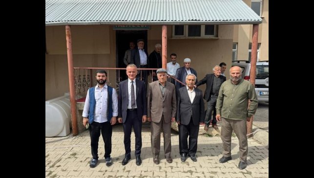 Kaymakam Minuz köylerde vatandaşlarla buluştu