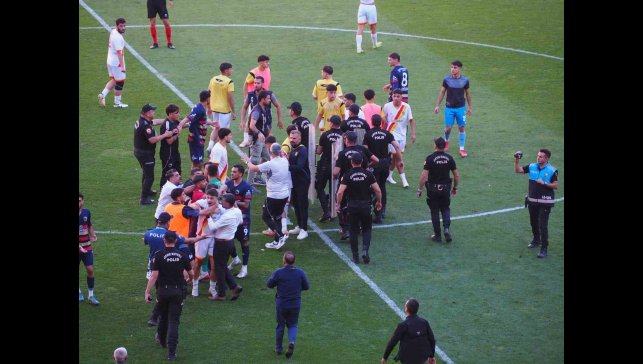 Yeni Malatyaspor son saniyede yıkıldı