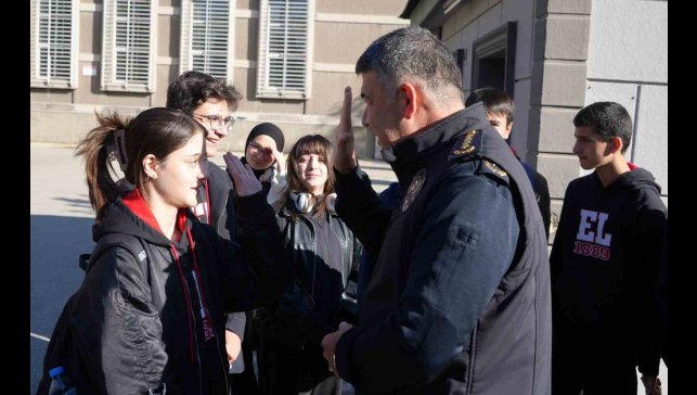 "Okullar bizim kırmızı çizgimiz"