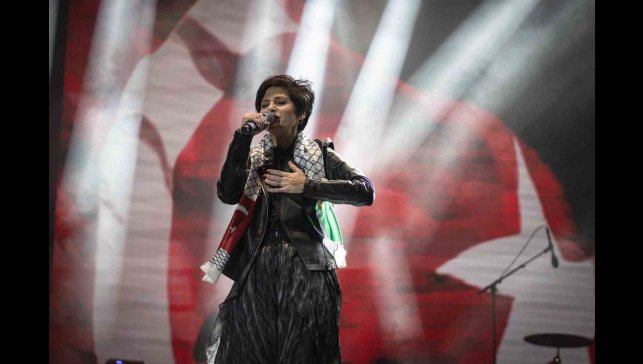 Bingöl 'Bir Anadolu Şenliği'nde Aydilge'den Gazze'ye destek masajı