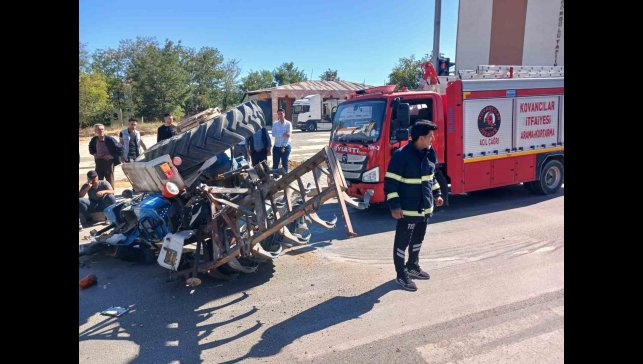 Elazığ'da traktör devrildi: 2 yaralı