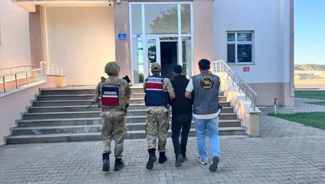 Bingöl'de düzenlenen operasyonlarda 109 kilogram esrar ele geçirildi