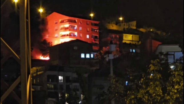 Hakkari'de korkutan yangın