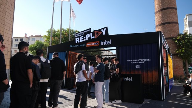 Teknosa'nın RE:PLAY turnuvası Eskişehir'de düzenlendi