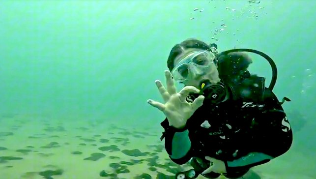 Dalış deneyimi yaşayan çocuklar, Van Gölü'nün derinliğiyle tanıştı