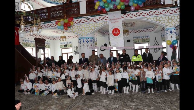 Minik yüreklerin Bed-i Besmele heyecanı