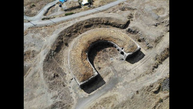 At nalı şeklindeki eşsiz tabya: Kars turizmine kazandırılmayı bekliyor
