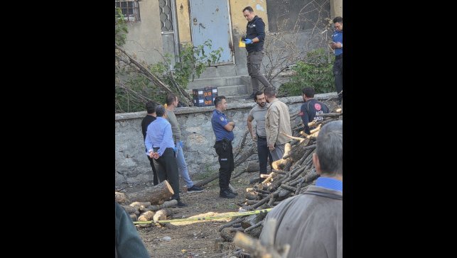 Muş'ta otoparkta erkek cesedi bulundu