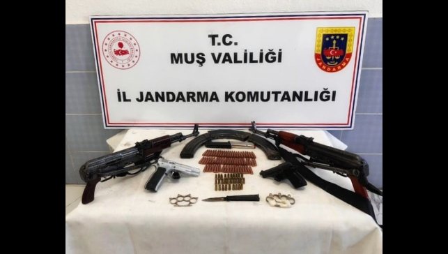 Bulanık ilçesinde silah ve mühimmat ele geçirildi