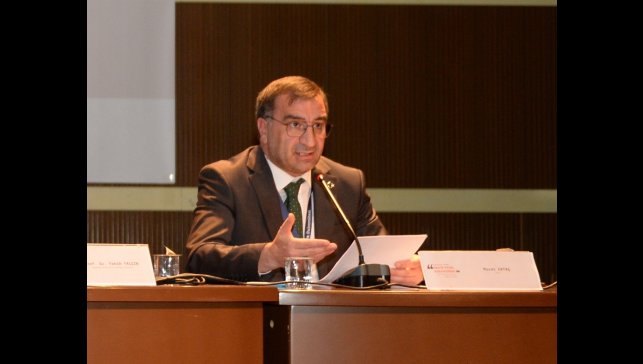 "29 harflik alfabe kelime varlığımızı yok etti"