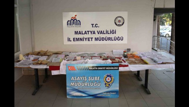 Malatya'da "muska ve büyü" yöntemiyle 27 kişiyi dolandıran 7 şüpheli yakalandı