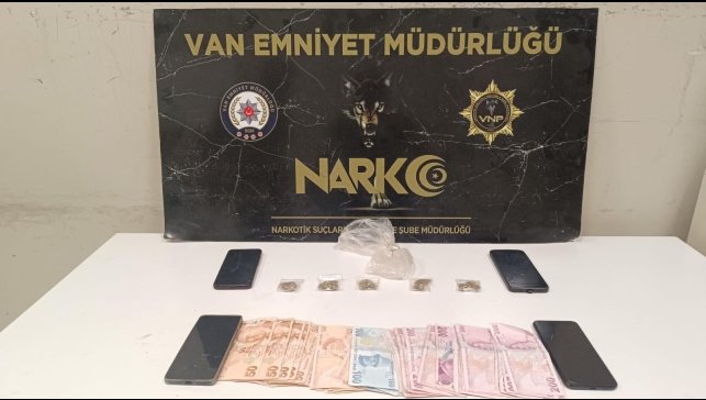 Van'da 'torbacı' operasyonu