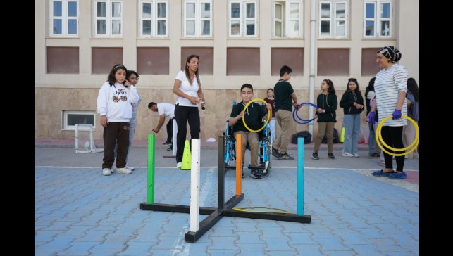 Yeşilyurt'ta spor eğitimi okul bahçelerine taşınıyor