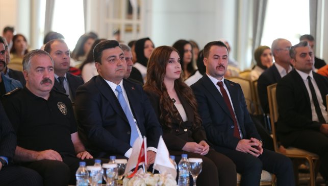 Van'da "Akıllı Şehirler ve Tesis Yönetiminde Gelecek Vizyonu" programı yapıldı