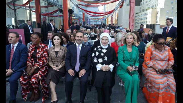 Ehramın zarafeti ve Anadolu'nun zenginliği New York'a taşındı