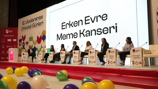 Muş'ta "12. Uluslararası Onkoloji Günleri" etkinliği sürüyor