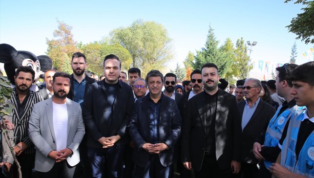 Van'da düzenlenen "AK Gençlik Van GölFest" sona erdi