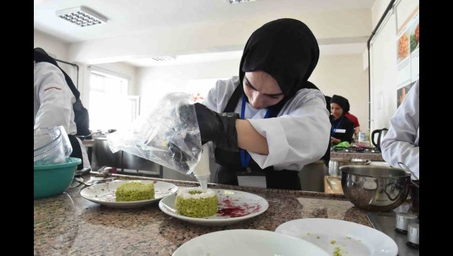 Gastronomi Lisesi gençleri bekliyor