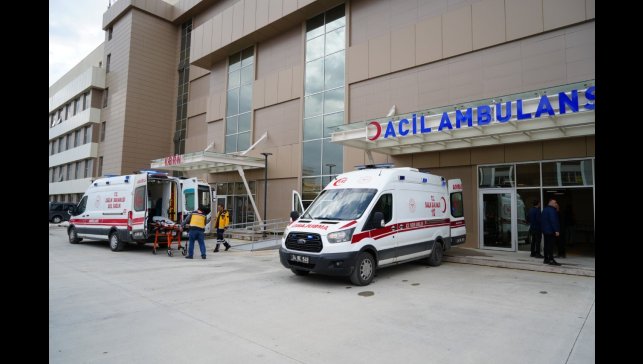 Erzincan'da trafik kazası: 5 yaralı