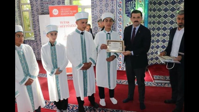 Tutak'ta hafızlar icazet programında buluştu