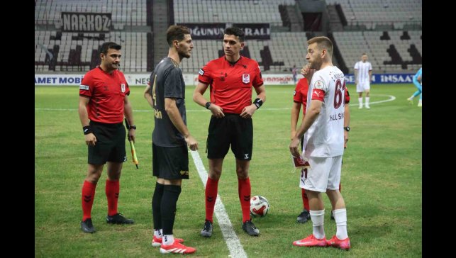 Elazığspor: "Hakem maçın gidişatını tamamen değiştirmiştir"