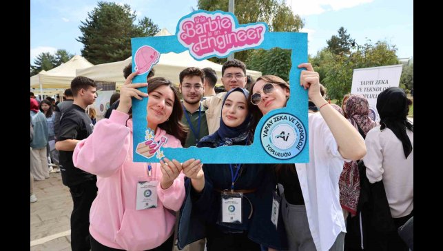 Atatürk Üniversitesi'nde "Kampüse hoş geldin" oryantasyon programı başladı