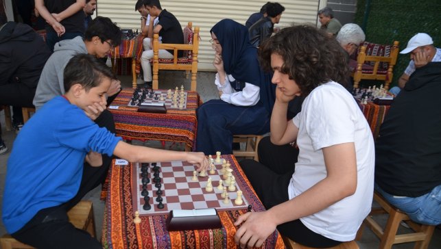Muş'ta "Hızlı Satranç Şampiyonası" düzenlendi