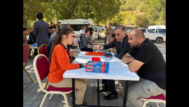 Sınır hattındaki öğrencilere 'Akıl ve zeka oyunları' desteği