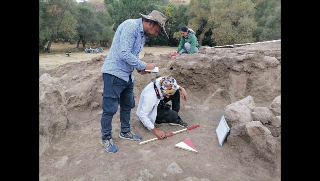 Hınıs'ta 5 bin yıllık tarih gün yüzüne çıkarılıyor