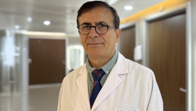 Mavi ışığa uzun süre maruz kalmak sarı nokta hastalığına yol açabiliyor