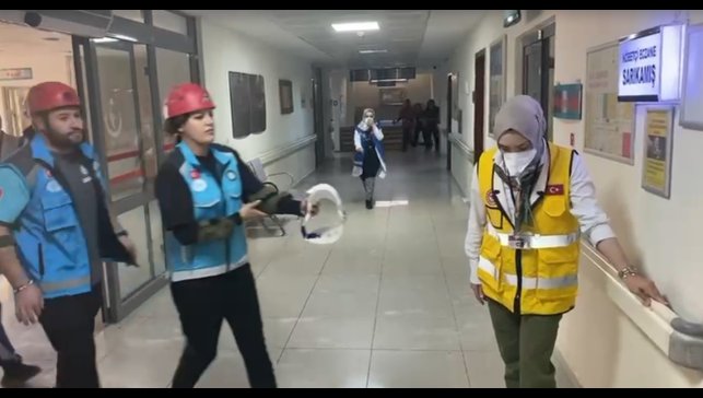 Sarıkamış Devlet Hastanesi'nde yangın tatbikatı gerçeği aratmadı