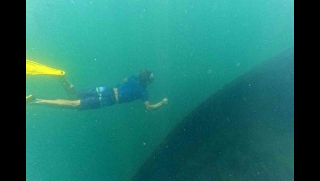 Amatör dalgıçlar, Van Gölü'nde batık Rus şilebini görüntüledi