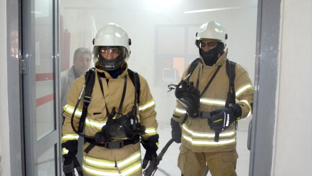 Kars'ta hastanede yangın tatbikatı yapıldı