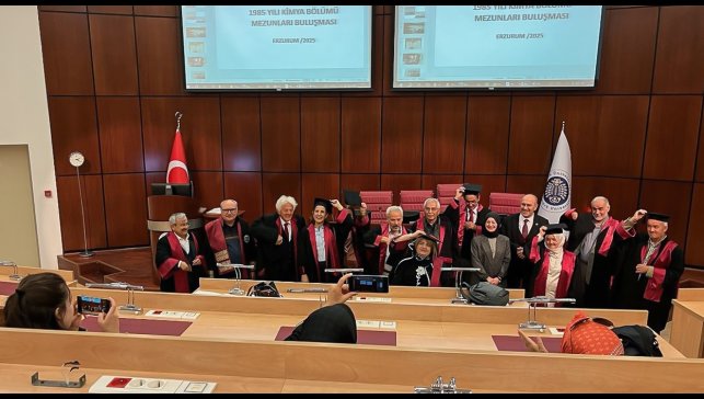 Kimya Bölümü 1985 mezunları, 40. Yıl buluşmasında bir araya geldi