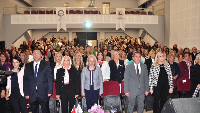 Kars'ta "Serhat'ta İz Bırakanlar-Doğu Anadolu Bölge Toplantısı ve İş Zirvesi" düzenlendi