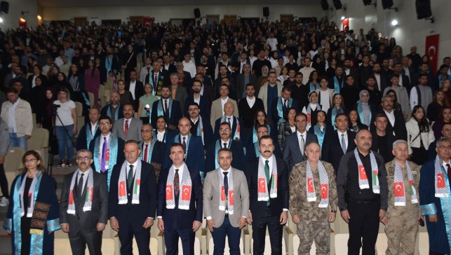 Bitlis Eren Üniversitesi 2025-2026 Akademik Yılı Açılış Töreni yapıldı