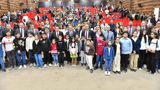 Van'da "Bugünün Bilimi Yarının Teknolojisi Projesi"nin açılış programı düzenlendi