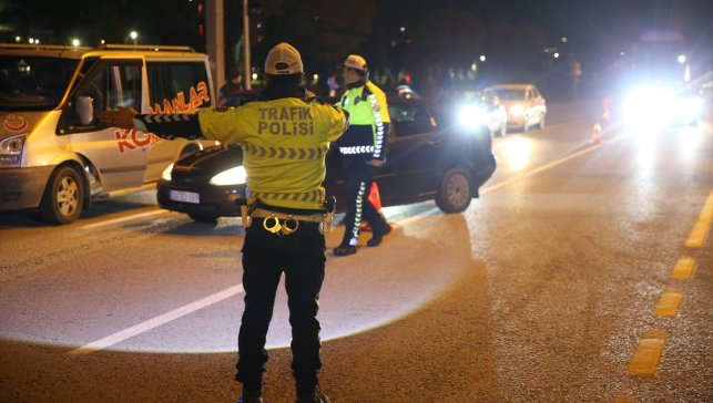 Erzurum polisinden "huzuru bozanlara müsaade edilmeyecek" mesajı