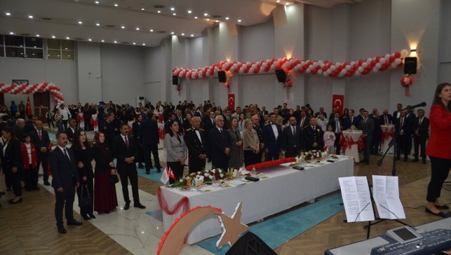 Muş'ta 29 Ekim Cumhuriyet Bayramı resepsiyonu düzenlendi