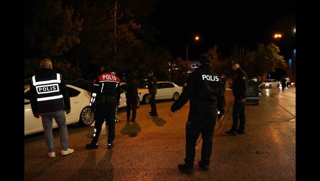 Erzurum'da polis saha uygulamalarına hız verdi