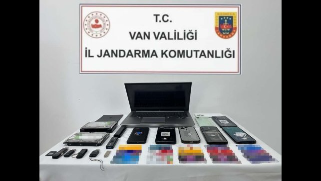 Banka hesaplarında 92 milyon TL işlem hacmi tespit edilen 9 şüpheli yakalandı