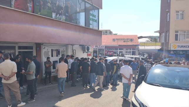 Bingöl'de hafif ticari araç ve motosikletin çarpıştığı kazada, 1 kişi yaralandı