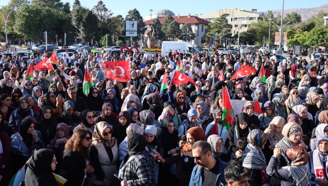 Erzincan'da, İsrail'in saldırdığı Küresel Sumud Filosu'na destek