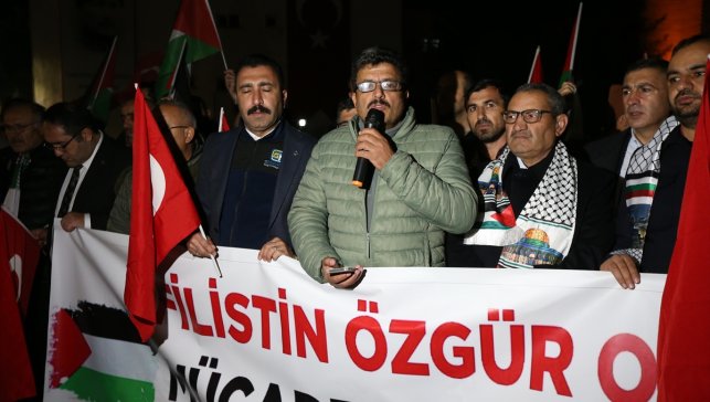 Kars'ta İsrail'in Küresel Sumud Filosu'na saldırılarına tepki gösterildi