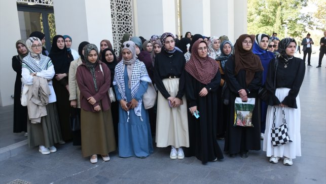 İsrail'in Küresel Sumud Filosu'na yönelik saldırısı Malatya'da protesto edildi