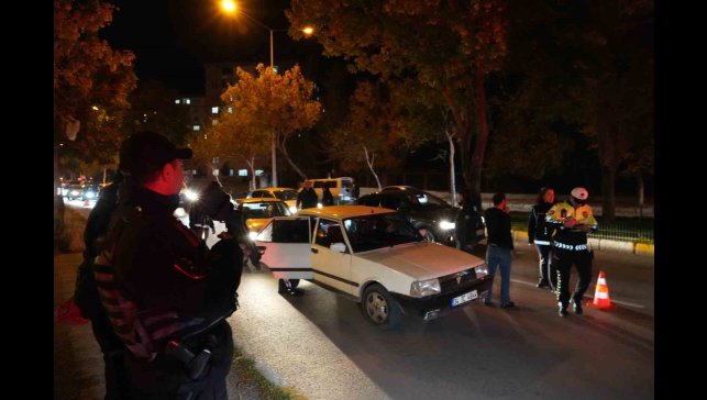 Erzurum'da polisten narko alan uygulaması